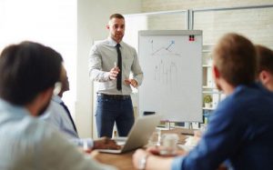 Trưởng phòng tiếng Anh