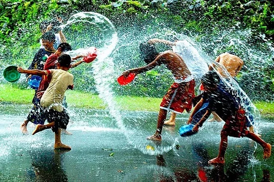 stt tuổi thơ hay